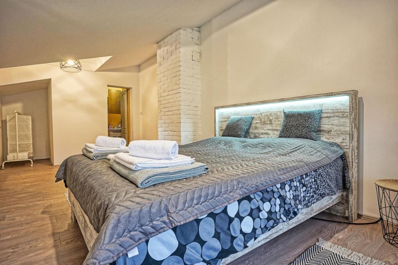 Zmaj Ognjeni Etno Concept Appartement Kupinovo Buitenkant foto