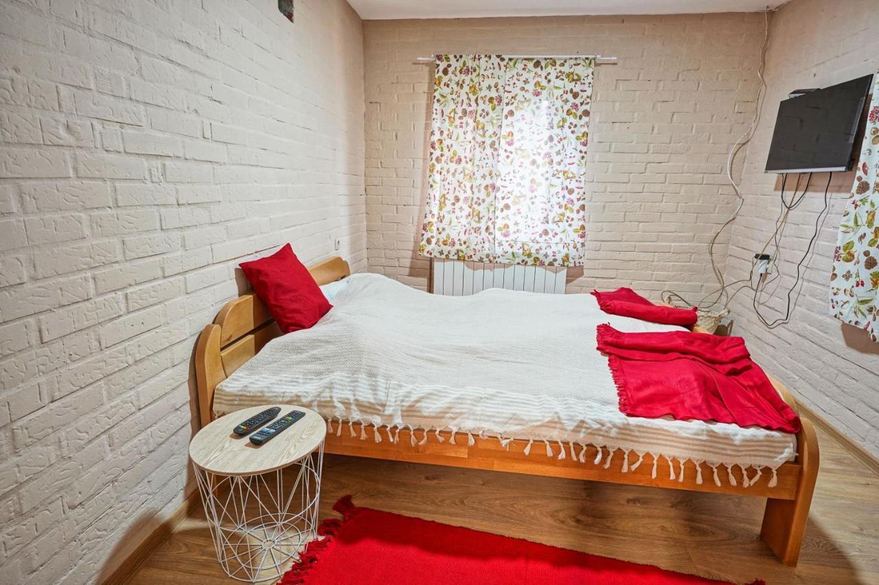 Zmaj Ognjeni Etno Concept Appartement Kupinovo Buitenkant foto