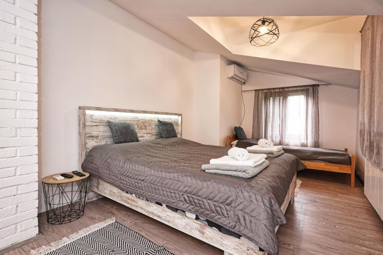 Zmaj Ognjeni Etno Concept Appartement Kupinovo Buitenkant foto